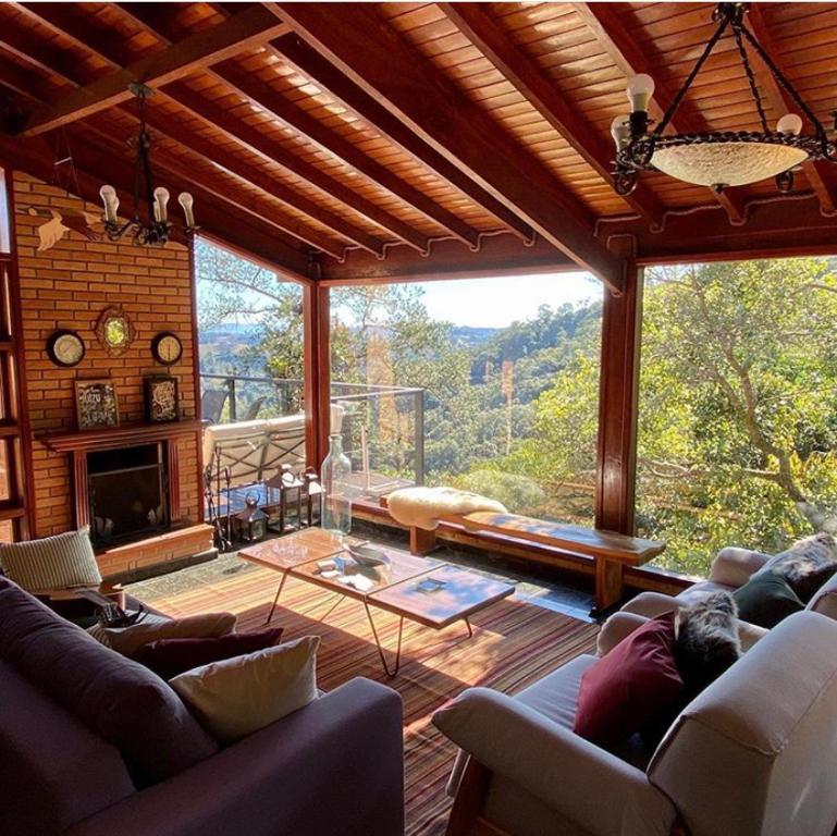  Bela Casa de condomínio. Vista de perder o fôlego