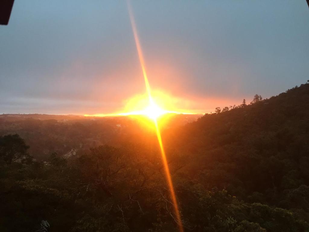  Bela Casa de condomínio. Vista de perder o fôlego