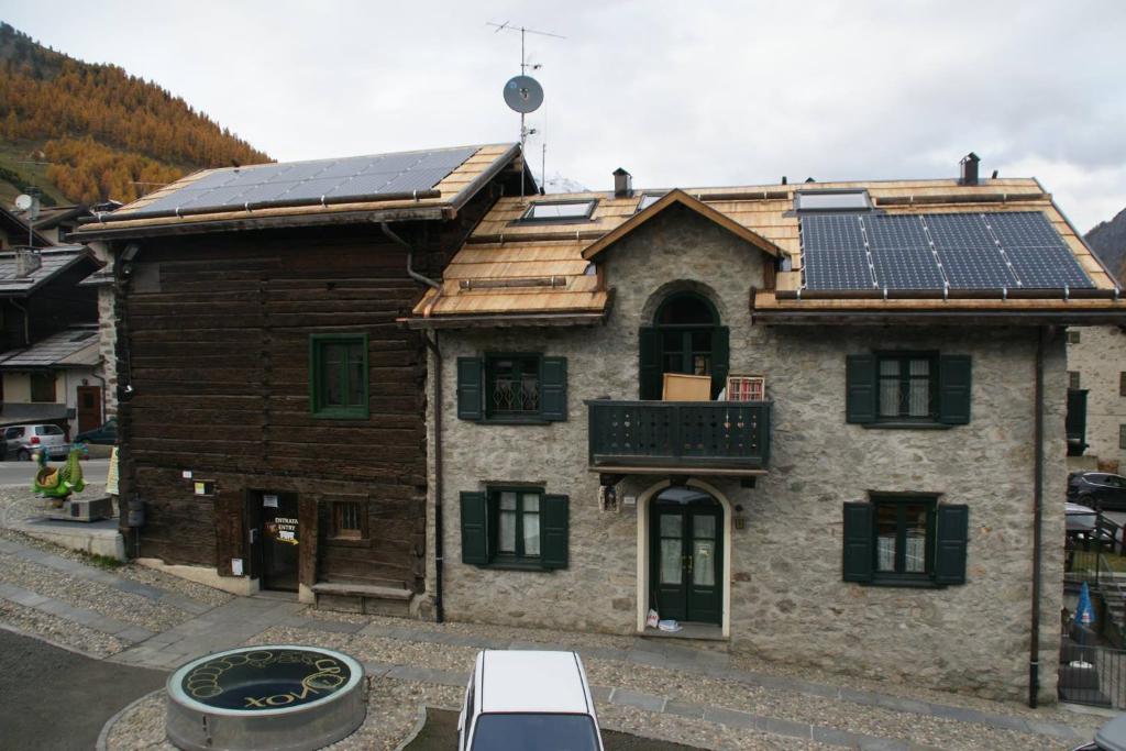 Budova, kde se aparthotel nachází
