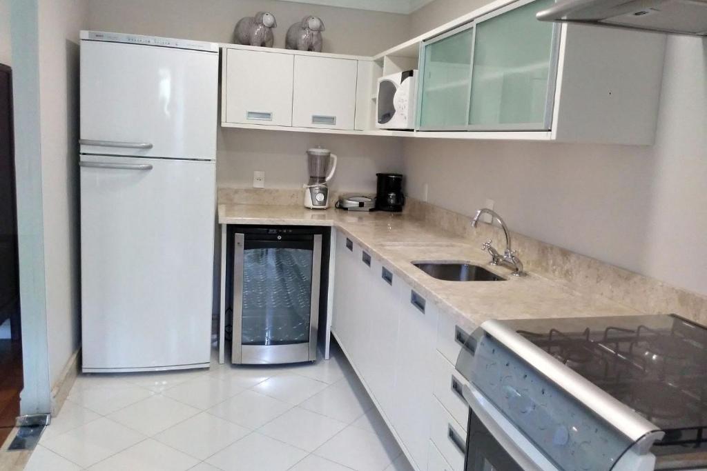 Cobertura Duplex Alto Padrão com Hidromassagem  Cobertura Duplex Alto Padrão com Hidromassagem