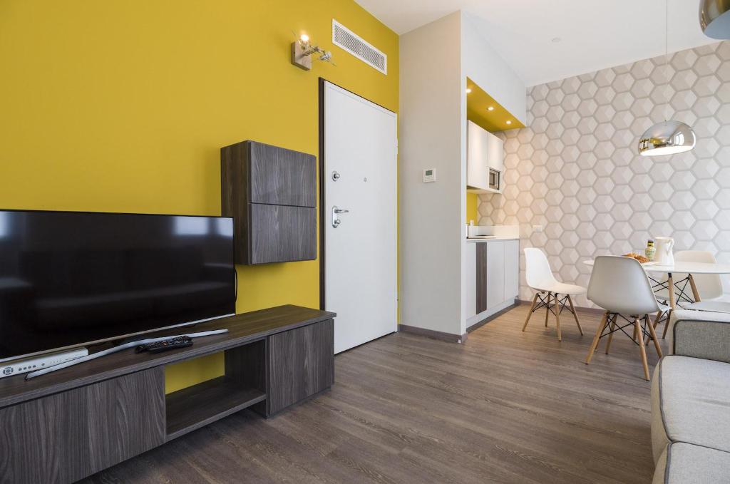 Contempora - Cavallotti 13 - Top floor, 1 bed with balcony A61