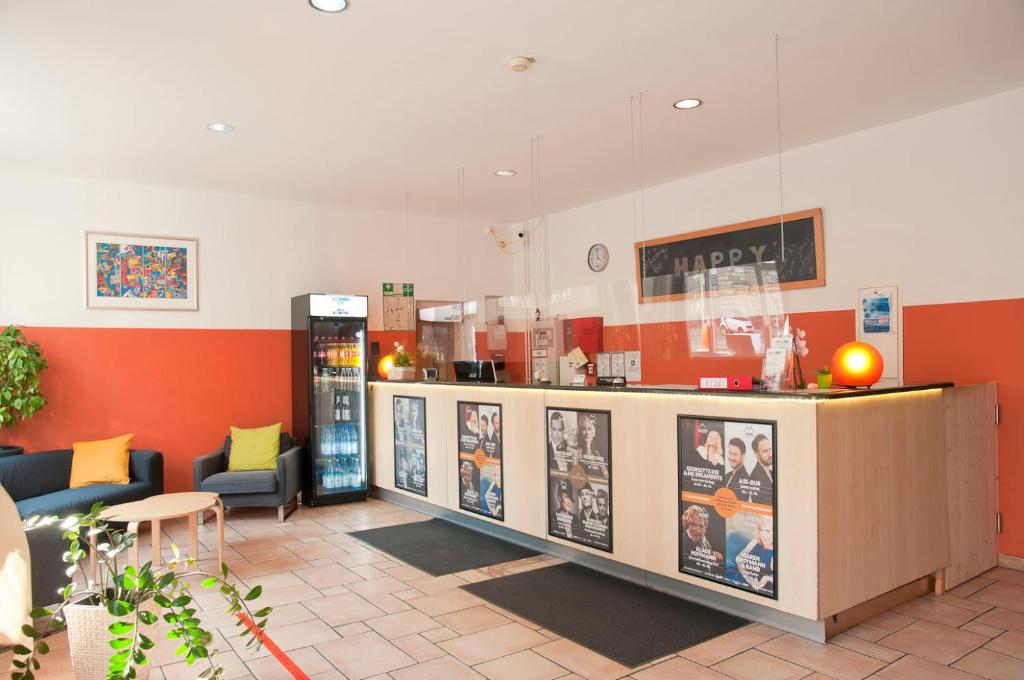 Kuchyň nebo kuchyňský kout v ubytování Happy Hotel Berlin