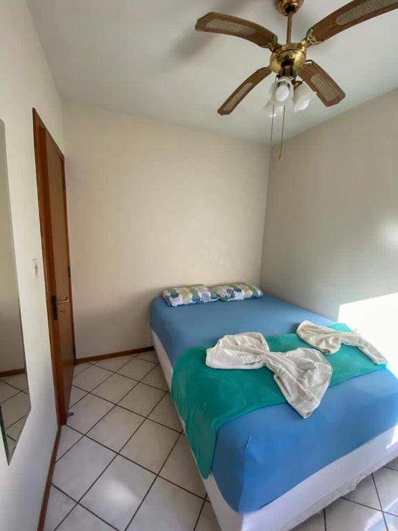  Apartamento Meia Praia Lateral Mar (Wi-Fi e Ar-condicionado)