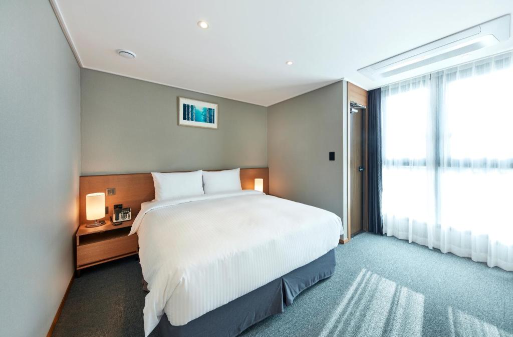 Ramada by Wyndham Gumi - Suite