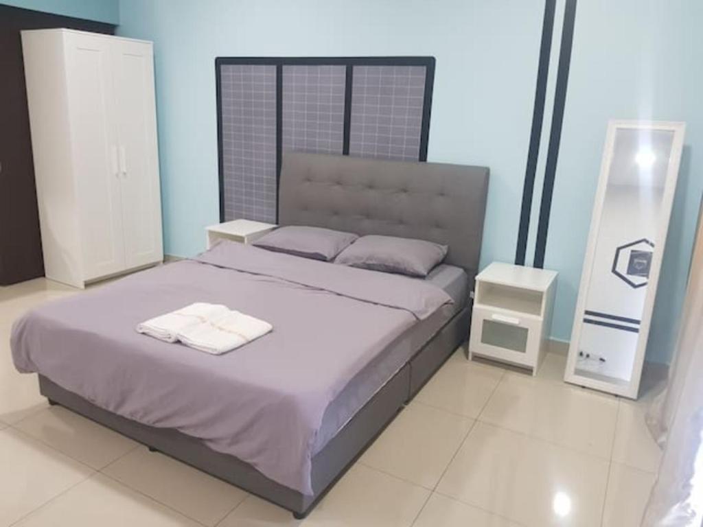 SHAHALAM ALLBESS@TREFOIL - Superior Apartment