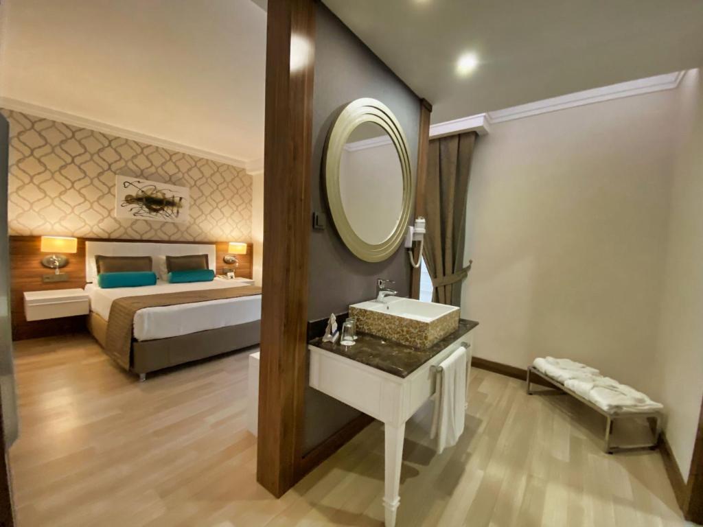 Luna Blanca Resort & Spa - Suite With Sea View
