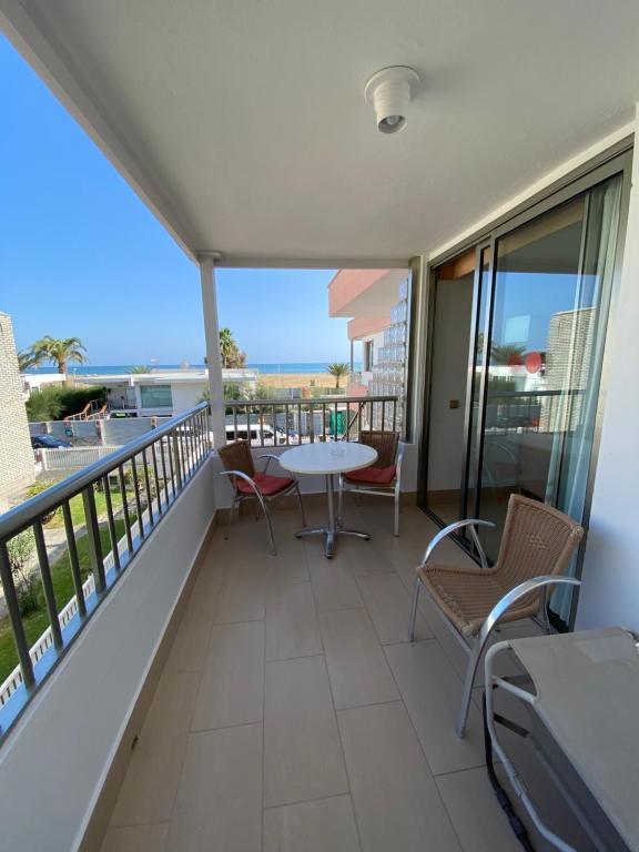 Balkón alebo terasa v ubytovaní Apartamentos Oasis Sol