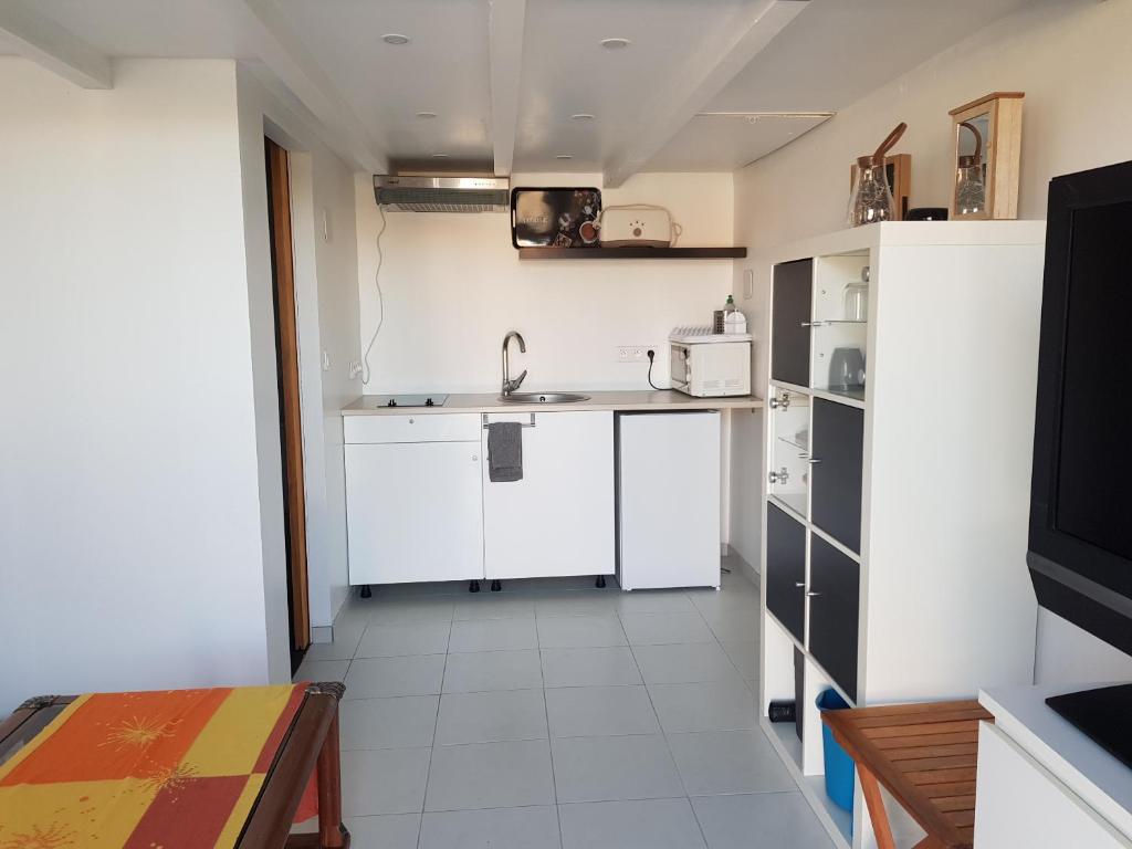 Studio Izon avec kitchenette pour 2 personnes - Housity