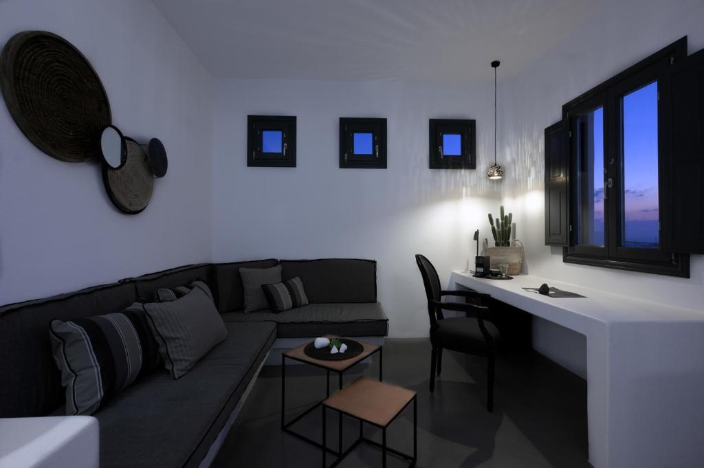 Santolia Art Suites - 8