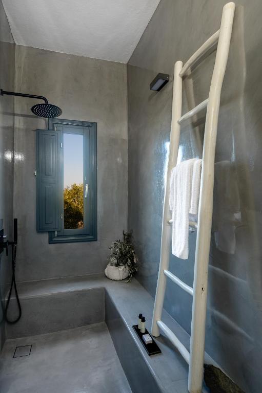 Santolia Art Suites - 12