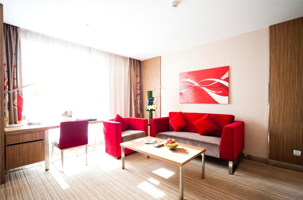Novotel Guiyang Downtown - Premier Suite Met Executive Lounge Access