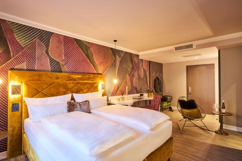 
Grand Deluxe Double Room
