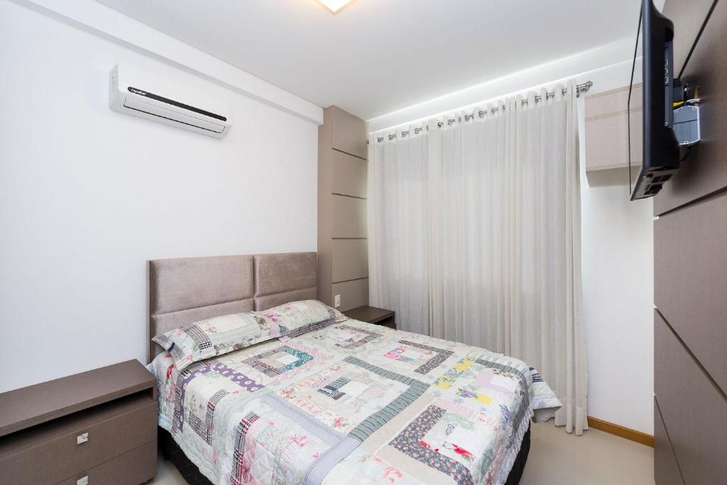  Aluguel Apartamento 2 quartos com 1 suíte Centro Bombinhas SC