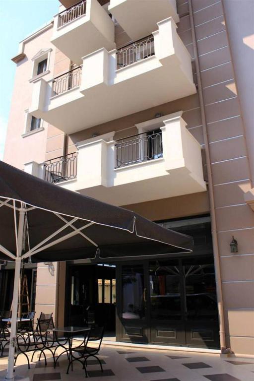 Balkón nebo terasa v ubytování Theasis Hotel Paramythia