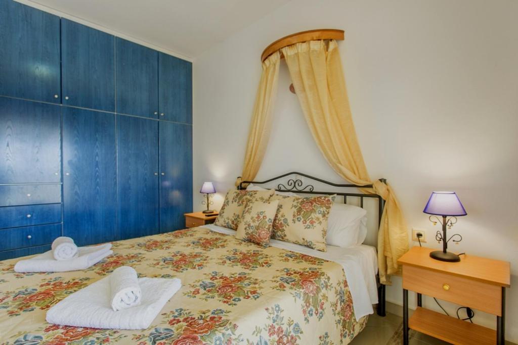Postel nebo postele na pokoji v ubytování Saint George's Hotel