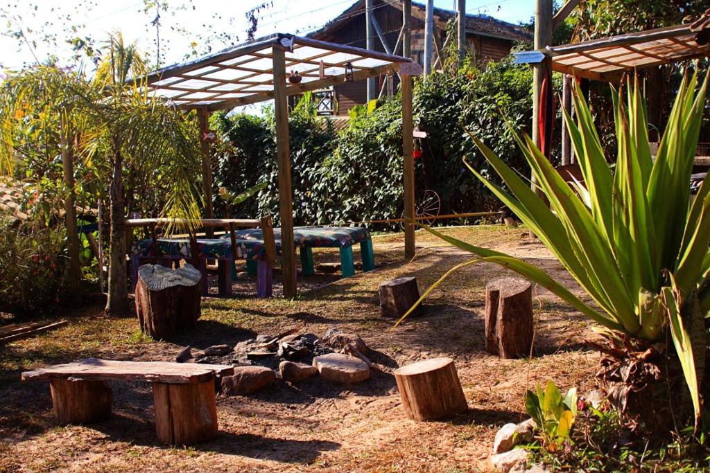  Praia do Rosa Hostel