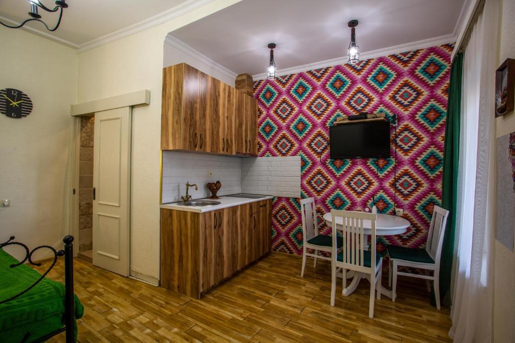 downtown apartment near Sulfur baths در تفلیس