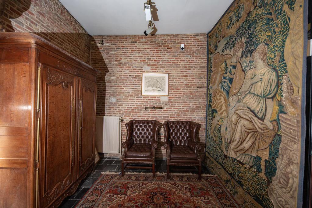 HOFMARKGRAAF - Unique apartment in historic Antwerp mansion - Deluxe Quadruple Room