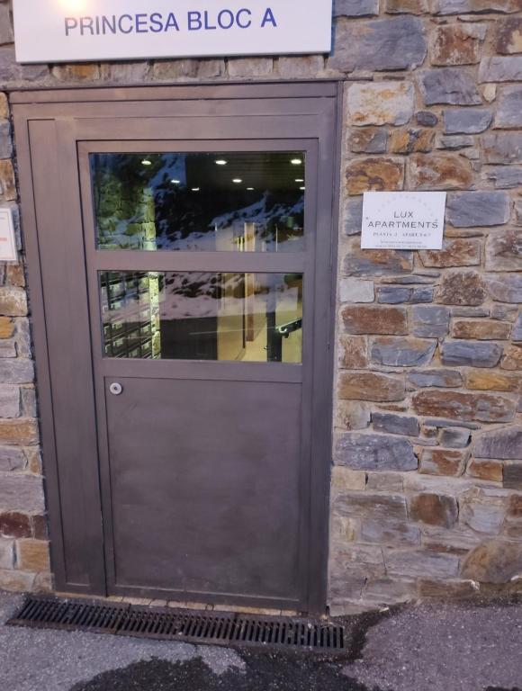 Foto dalla galleria di Lux Aigle "Acceso directo a pistas" a Pas de la Casa