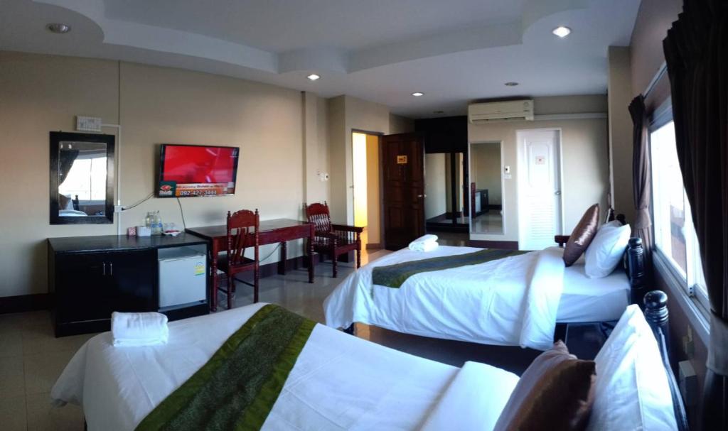 TV a/nebo společenská místnost v ubytování Submukda Phoomplace Hotel
