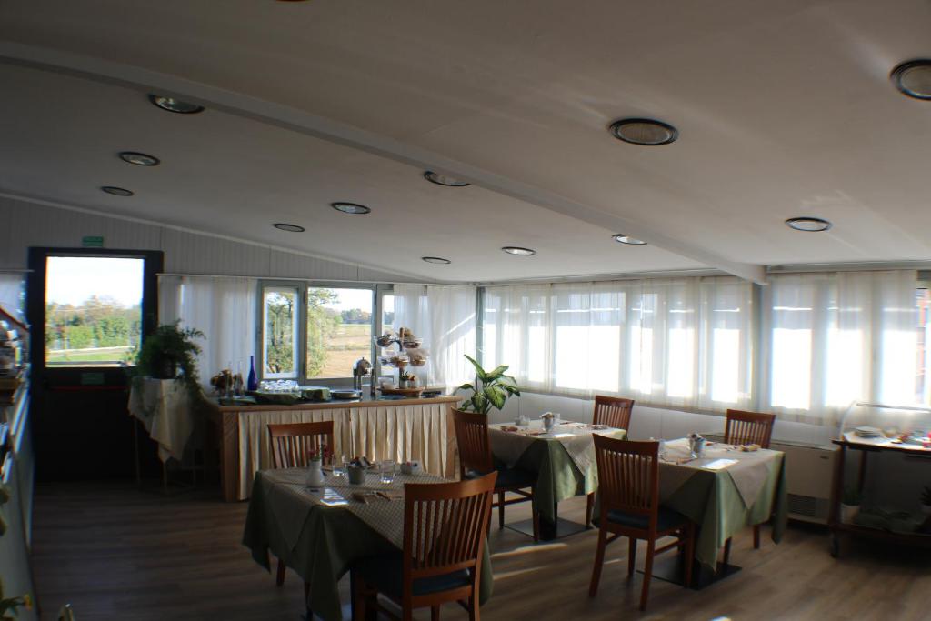 Restaurace v ubytování Hotel Europa Milano