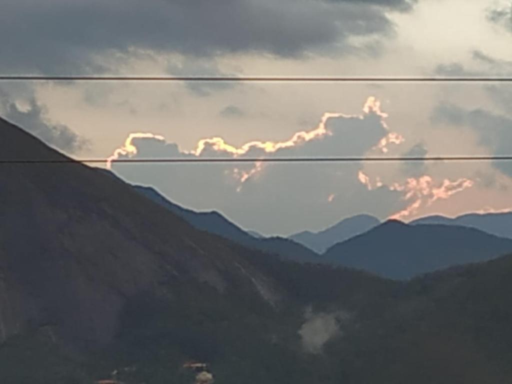  Casa ampla com vista para as montanhas