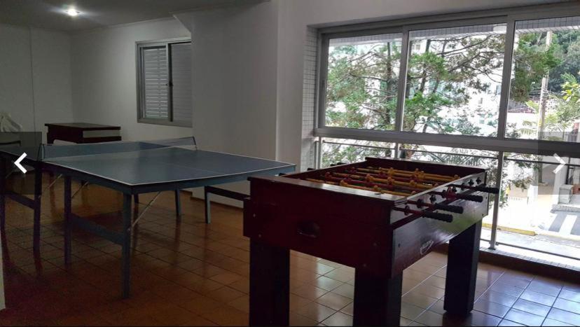  Guaruja/ Pitangeiras/ sofácama na sala - 1 quadra da praia