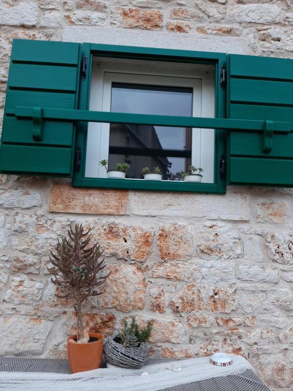 Budova, v ktorej sa dovolenkový dom nachádza