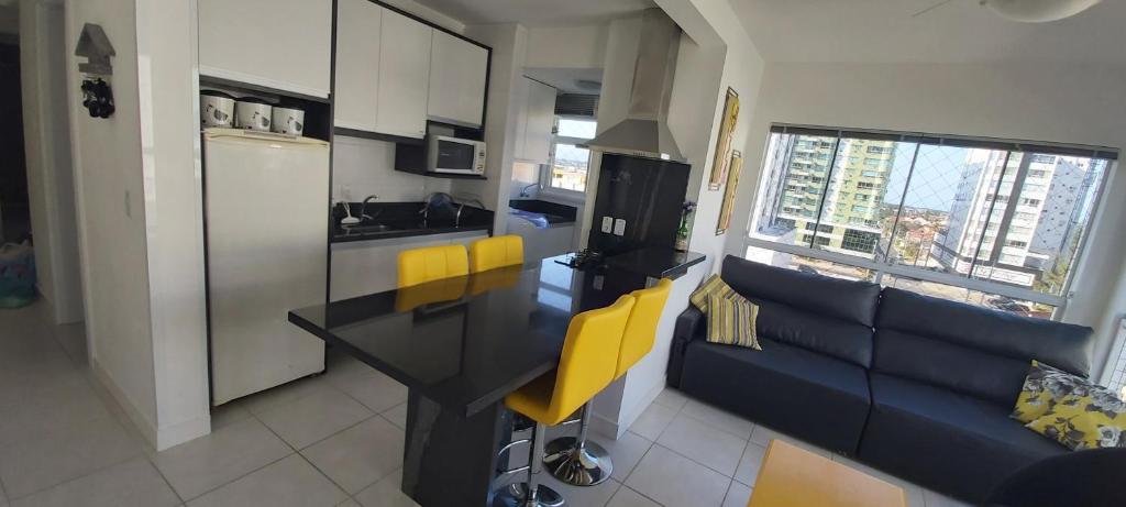 Kuchyň nebo kuchyňský kout v ubytování Residencial COSTA NORTE 601