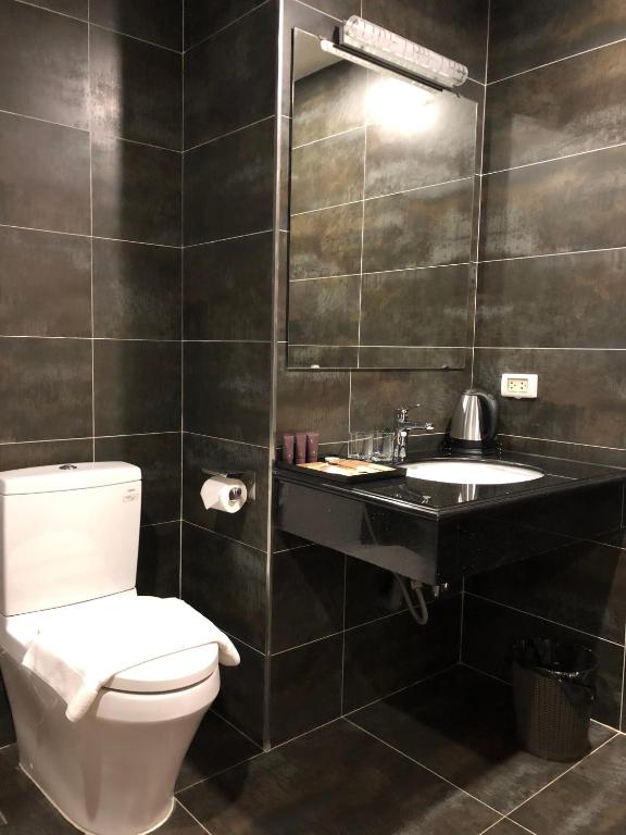 Koupelna v ubytování Moc Hoang Hotel