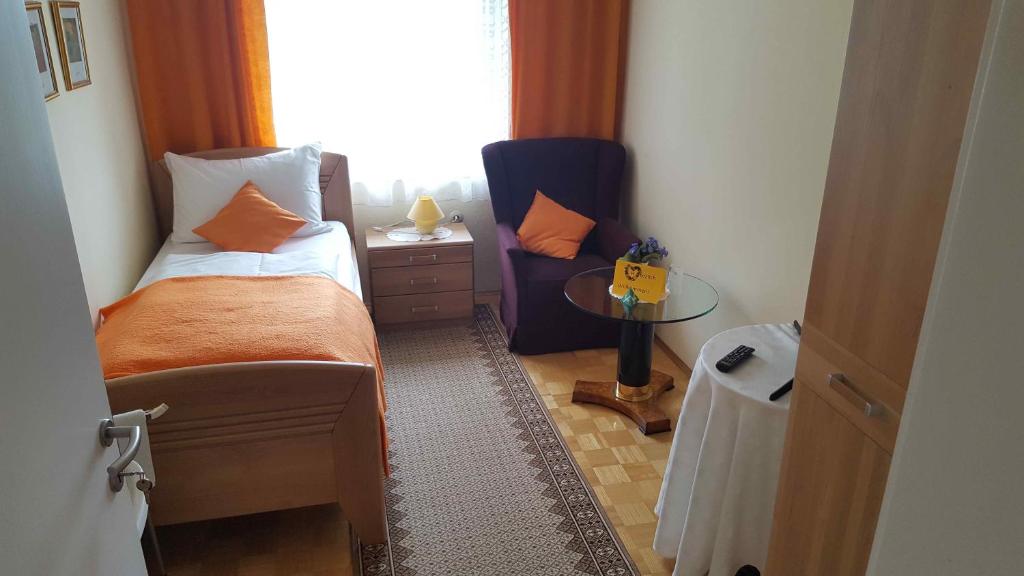 Postel nebo postele na pokoji v ubytování Gästehaus Jeindl