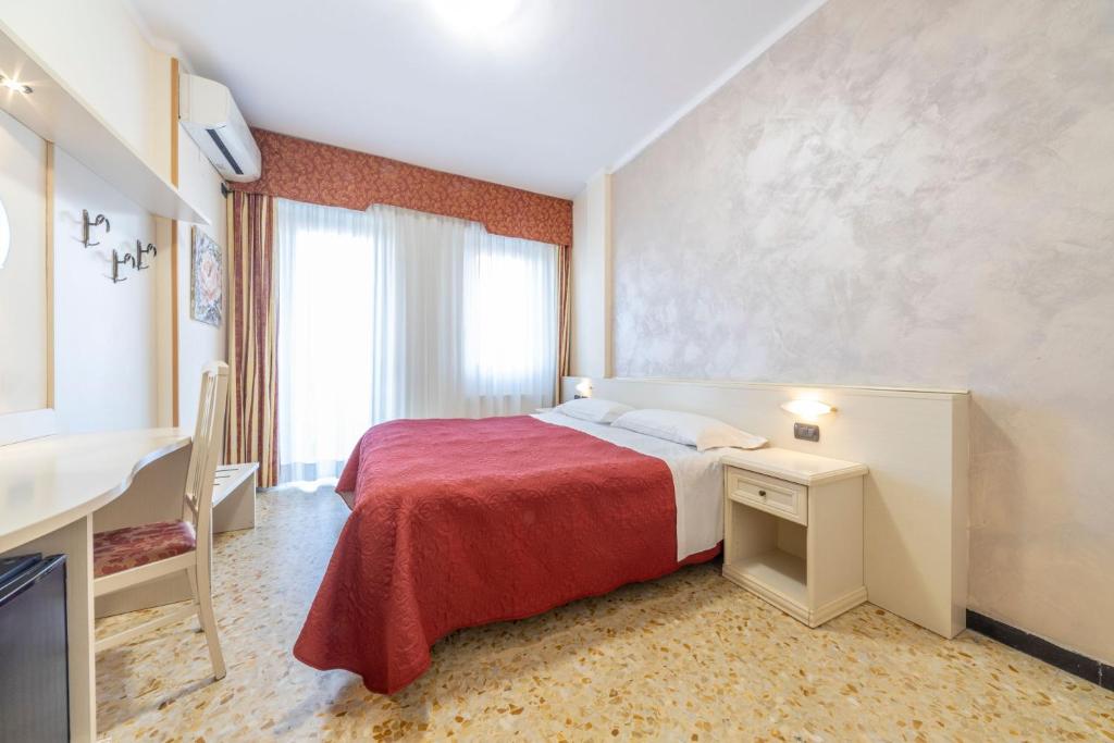 Gold Hotel - Doppelzimmer
