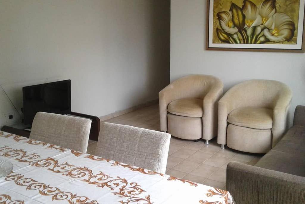  Apt 3 quartos - Manaíra. Ótimo custo beneficio!