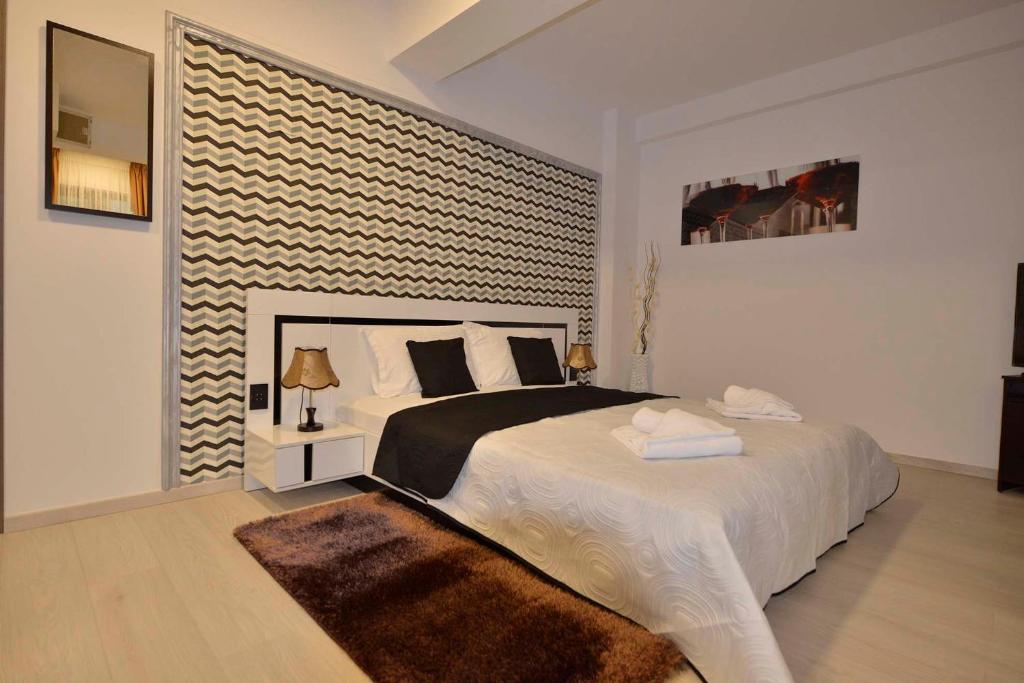 AMADEUS RESIDENCE - Deluxe Queen Studio