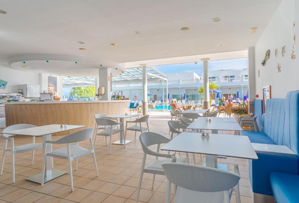 Restaurace v ubytování Hotel Las Costas