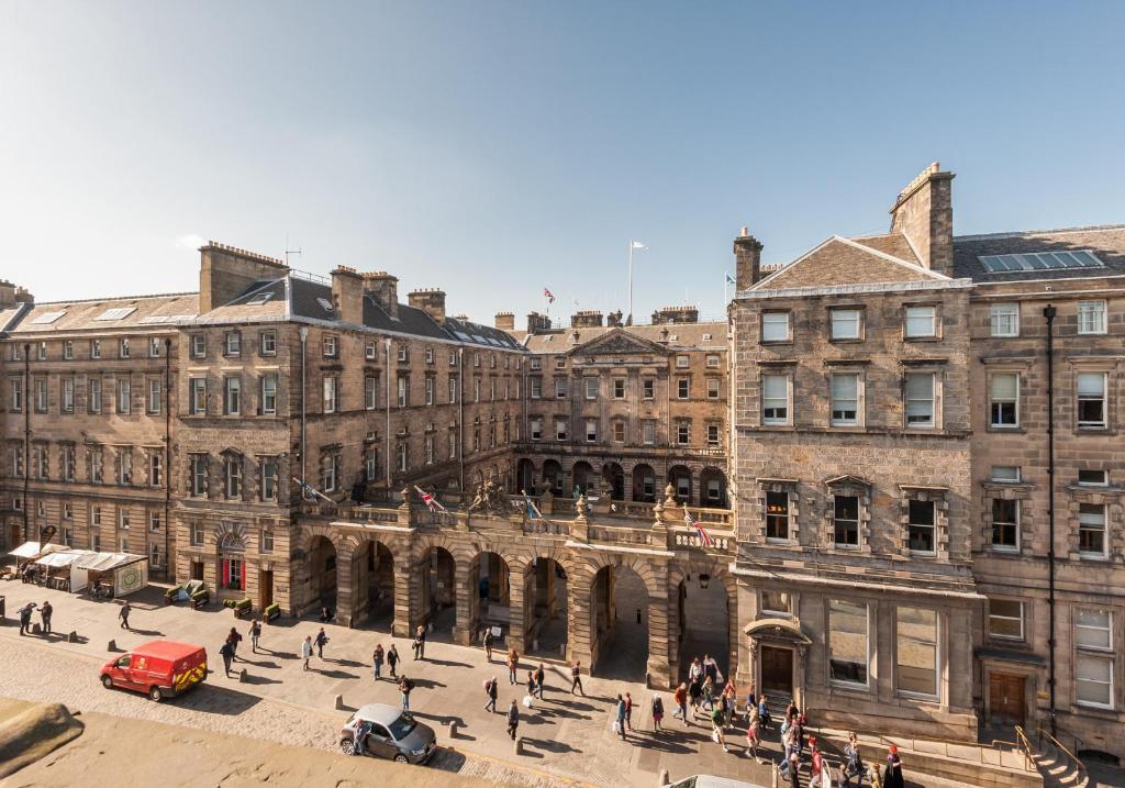 Nespecifikovaný výhled na destinaci Edinburgh nebo výhled na město při pohledu z apartmánu