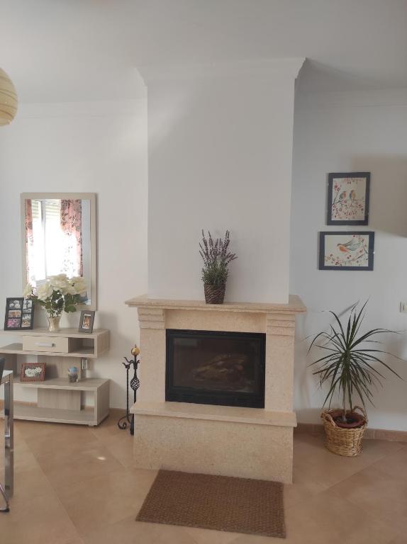 Zdjęcie z galerii obiektu Casa nueva en Urbanización la Biznaga w mieście Sierra de Yeguas