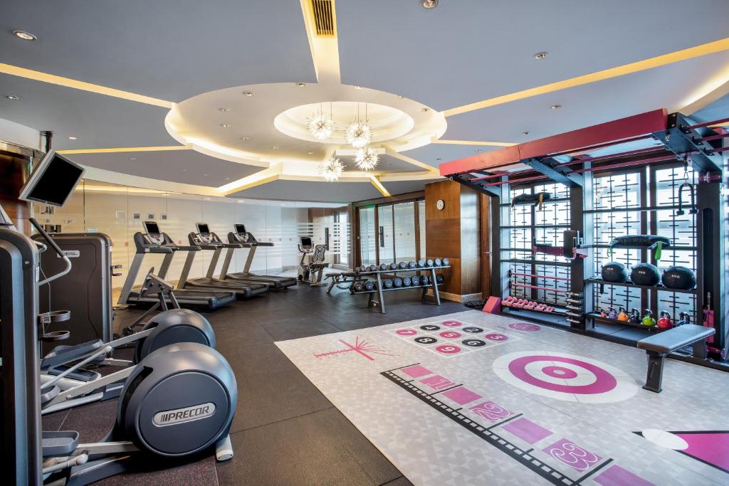 Fitness centrum a/nebo fitness zařízení v ubytování Crowne Plaza Shanghai Fudan by IHG