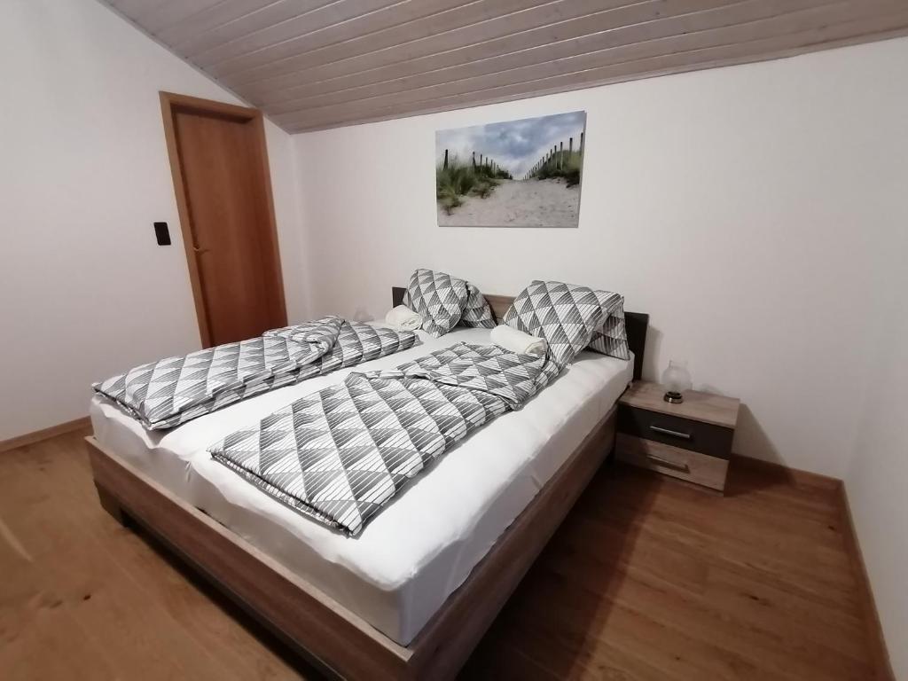 Postel nebo postele na pokoji v ubytování Ferienwohnung Stiegengraben