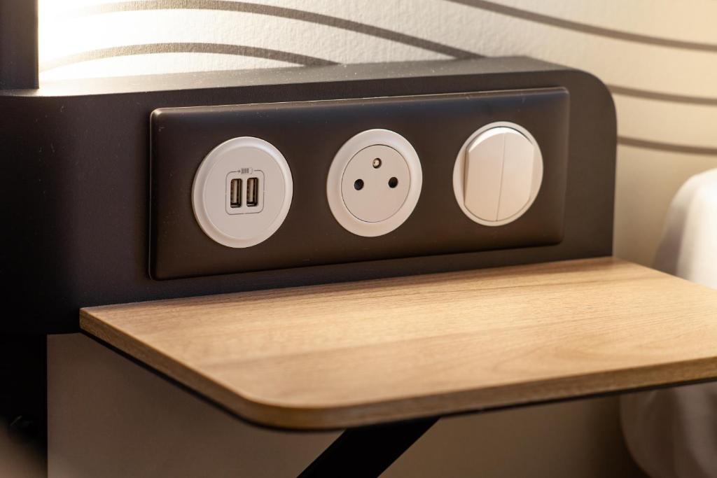 B&B HOTEL Nice Aéroport Arenas - Resim 26