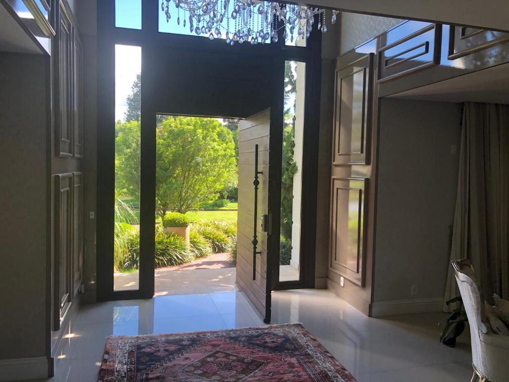  Casa luxuosa em condomínio na Serra Gaúcha