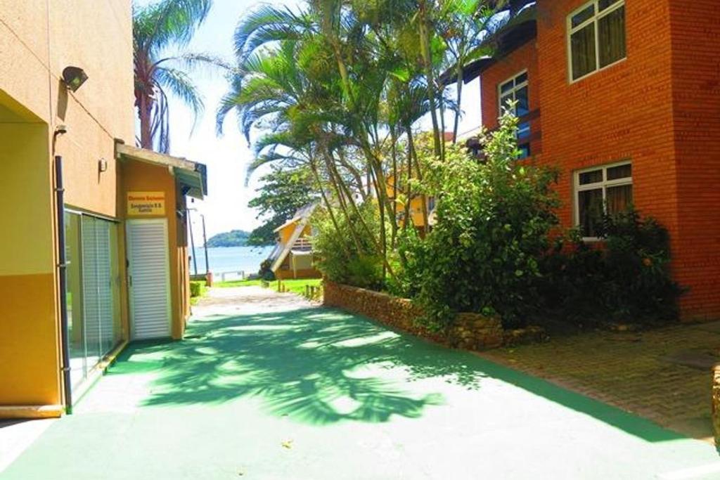  Residencial Camila na quadra do mar em Bombinhas