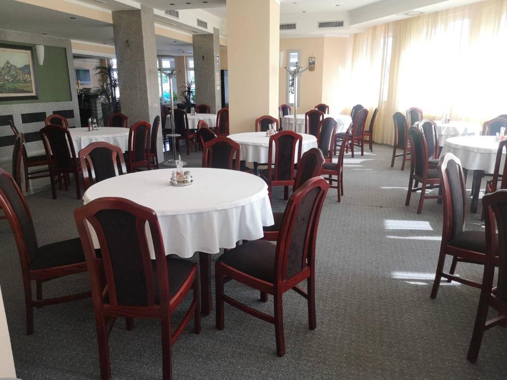 Restaurace v ubytování Hotel Elegance
