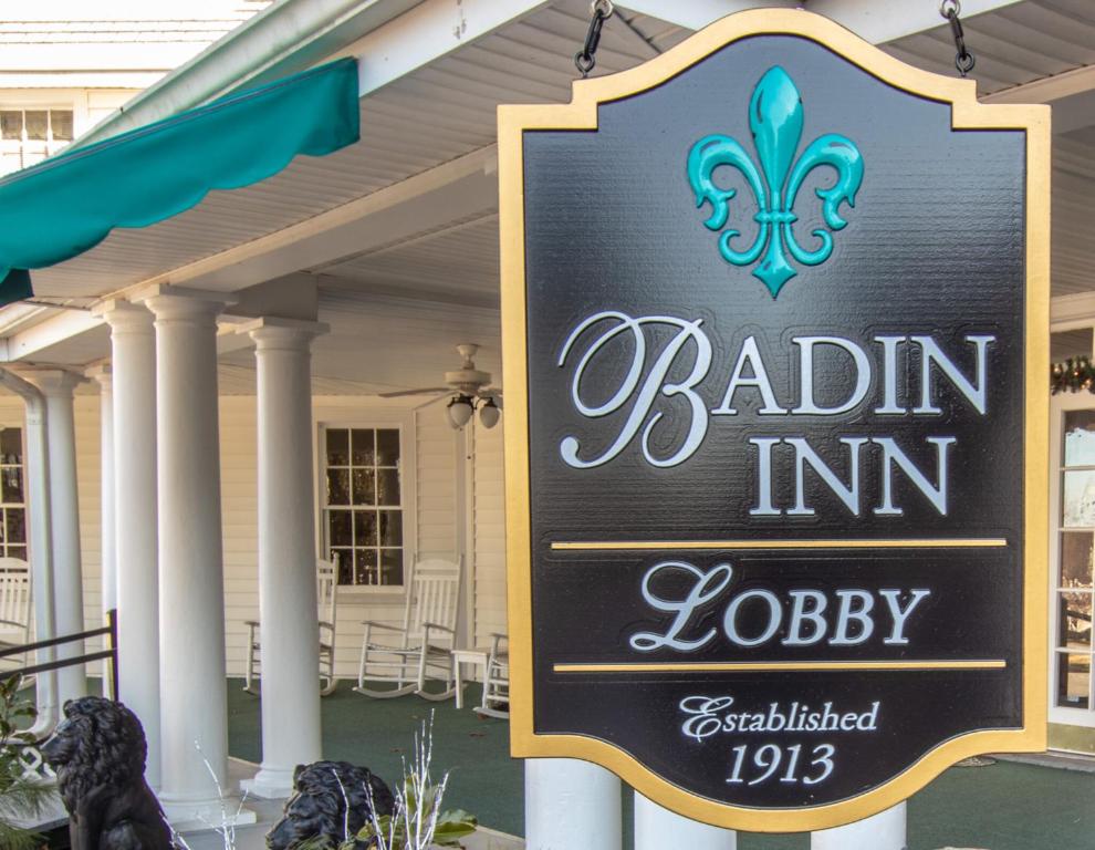 1913 Badin Inn