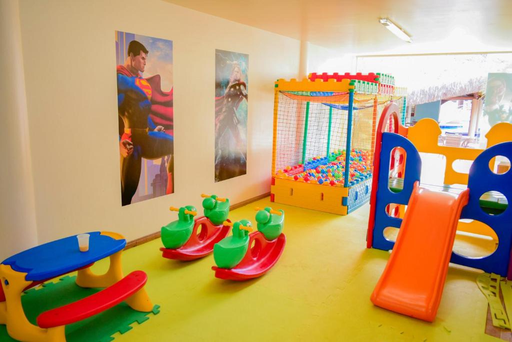Dětský klub v ubytování Sarana Praia Hotel