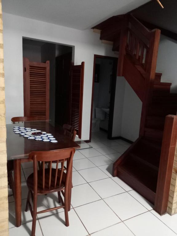  Casa para temporada Portal das Artes com 02 quartos