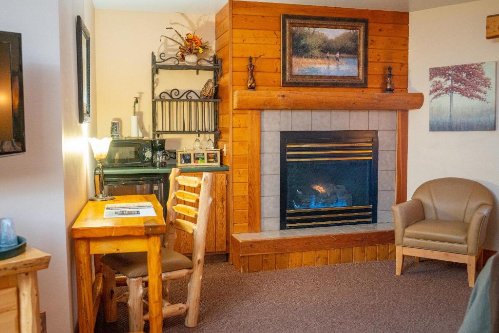 Spearfish Canyon Lodge - Salle De Roi