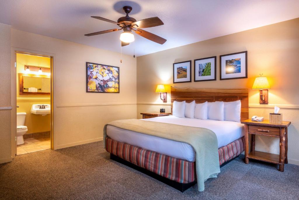Yosemite Valley Lodge - King Room Met Veranda/balkon