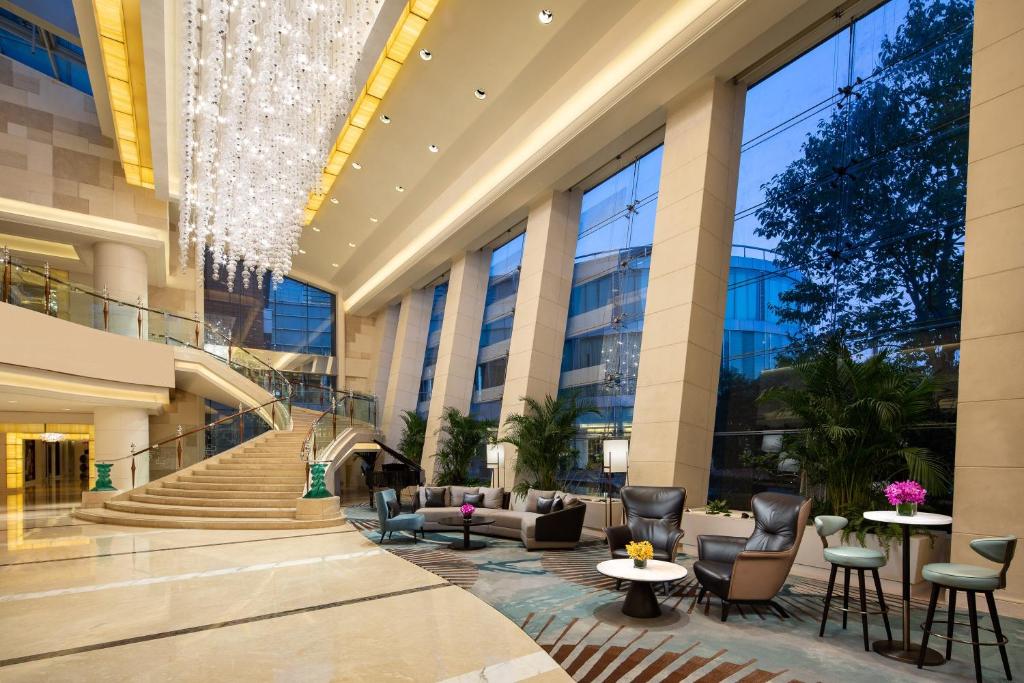 Posezení v ubytování Crowne Plaza Shanghai Fudan by IHG