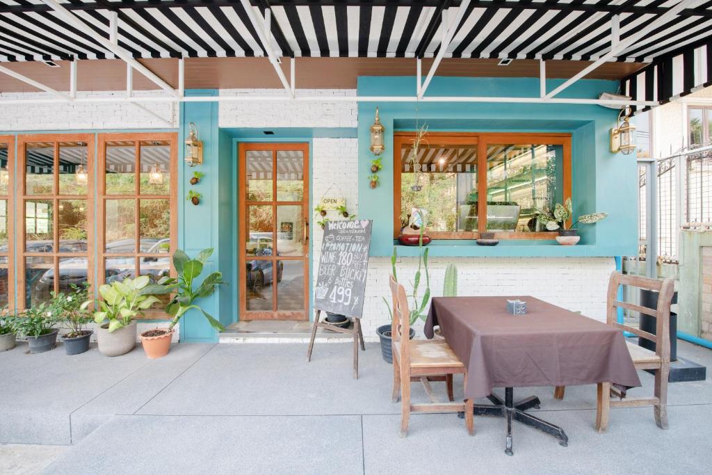 Blooming Hill Boutique Suites - Resim 45